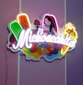 logo con neon flex